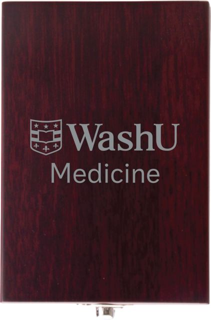 Washington University School of Medicine in St. Louis Wine Gift Set