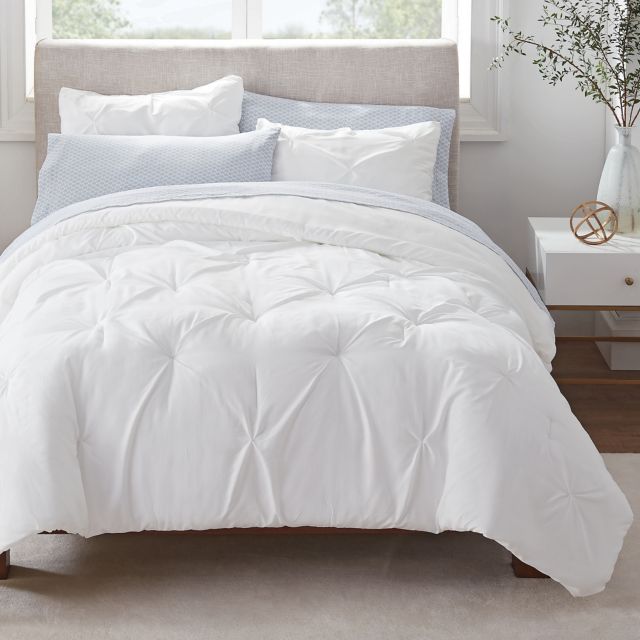 Serta Simply Clean Twin/TXL Pleated Bed in a Bag - White