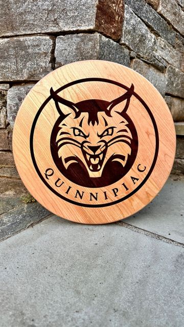 Quinnipiac University 14'' Round Sign
