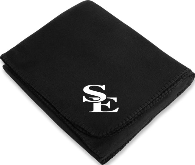 Southeastern Oklahoma State Arctic Fleece Blanket SE Symbol - ONLINE ONLY