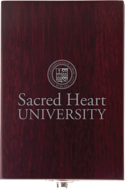 Sacred Heart University Wine Gift Set