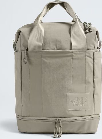BKPK W DAYPACK CLAY GREY