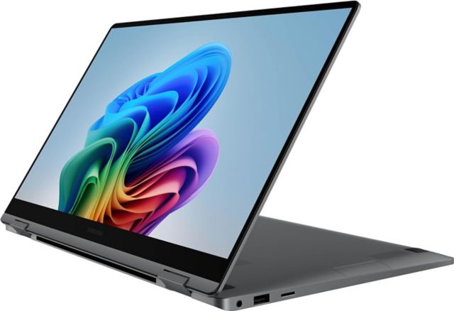 Samsung Galaxy Book5 360 15.6 Touch Screen Laptop - Intel Core Ultra 5 with 16GB Memory - 512GB SSD (Gray)